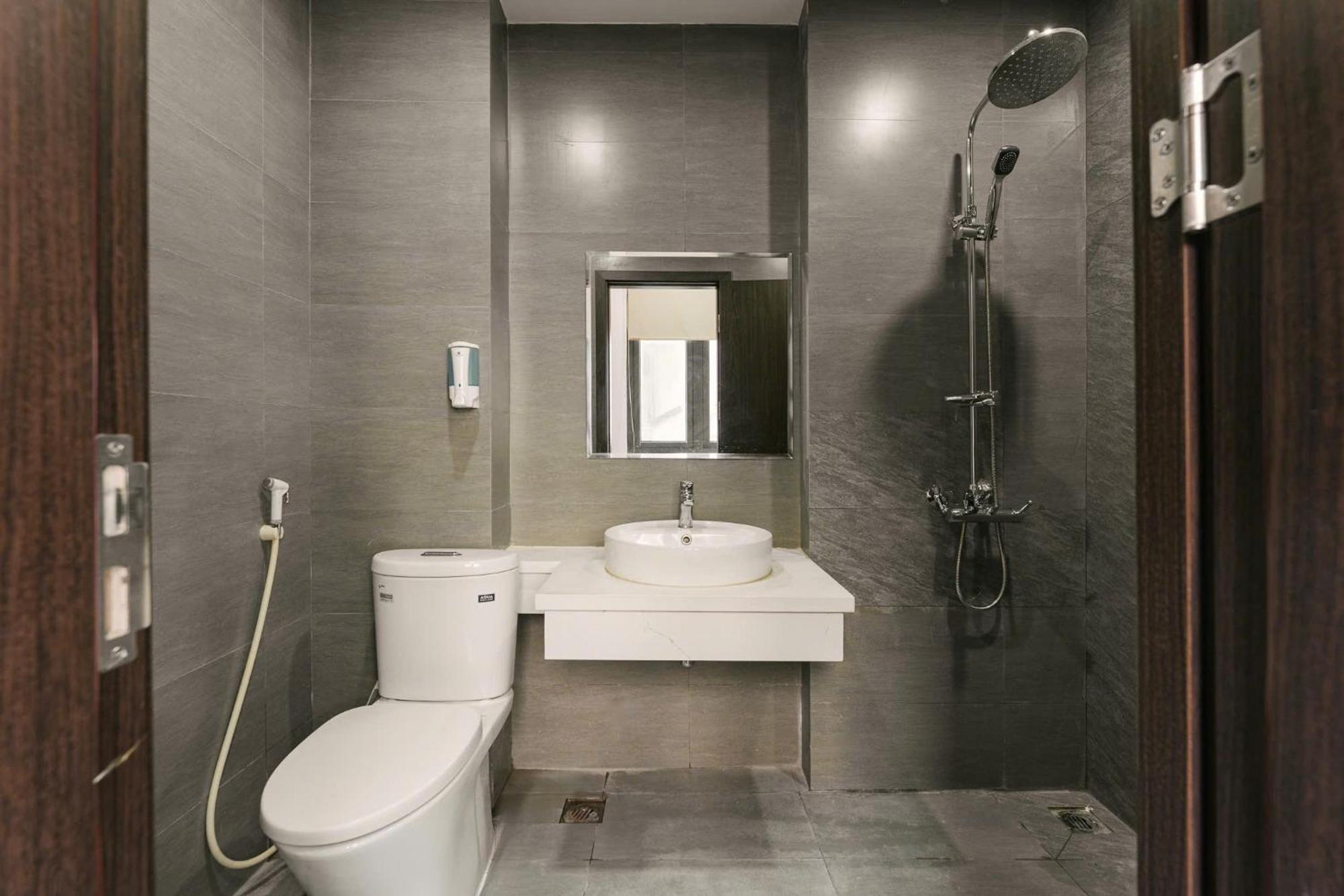 Delapong Hotel And Apartment Ha Noi Hanoï Extérieur photo