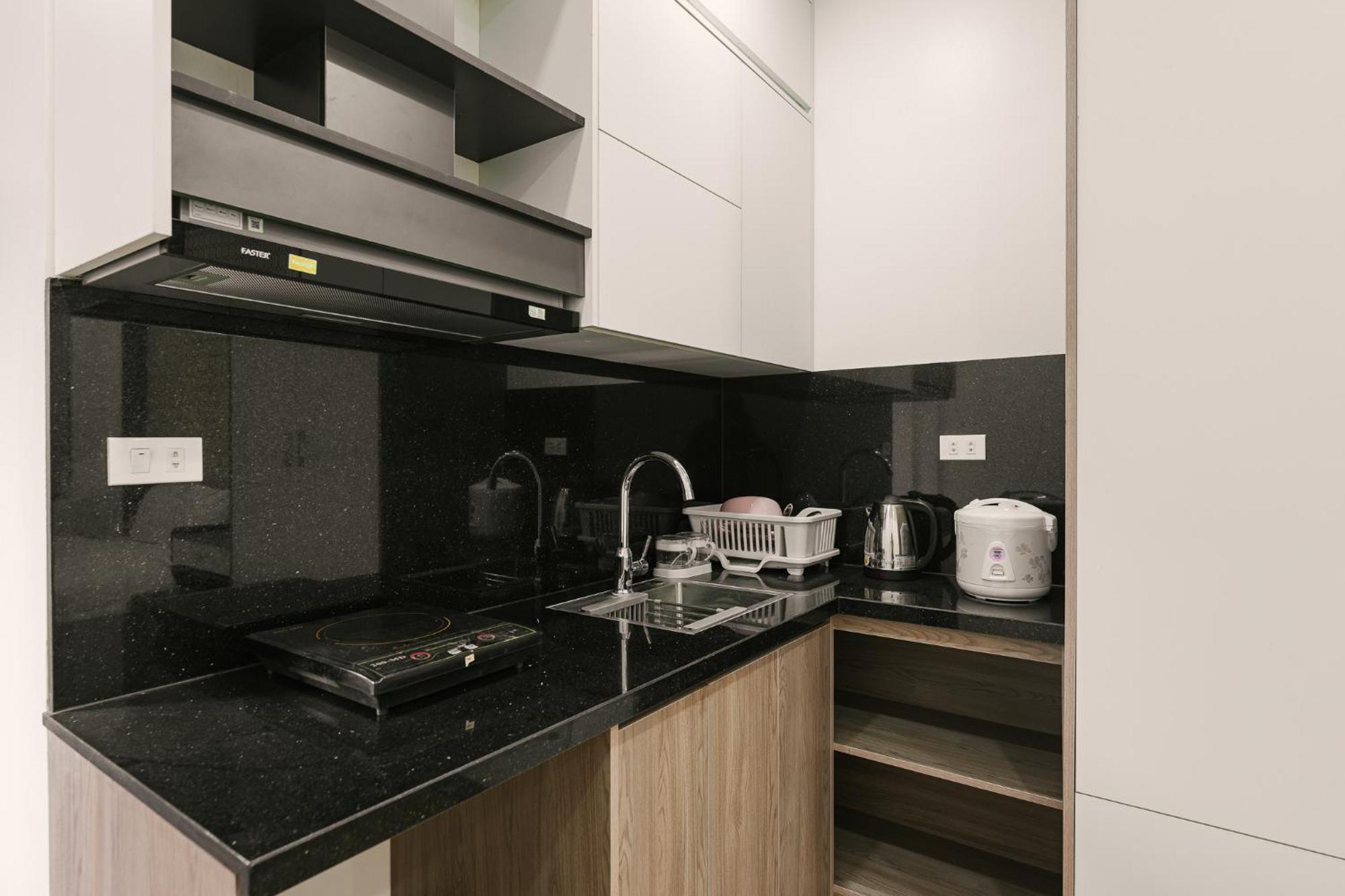 Delapong Hotel And Apartment Ha Noi Hanoï Extérieur photo