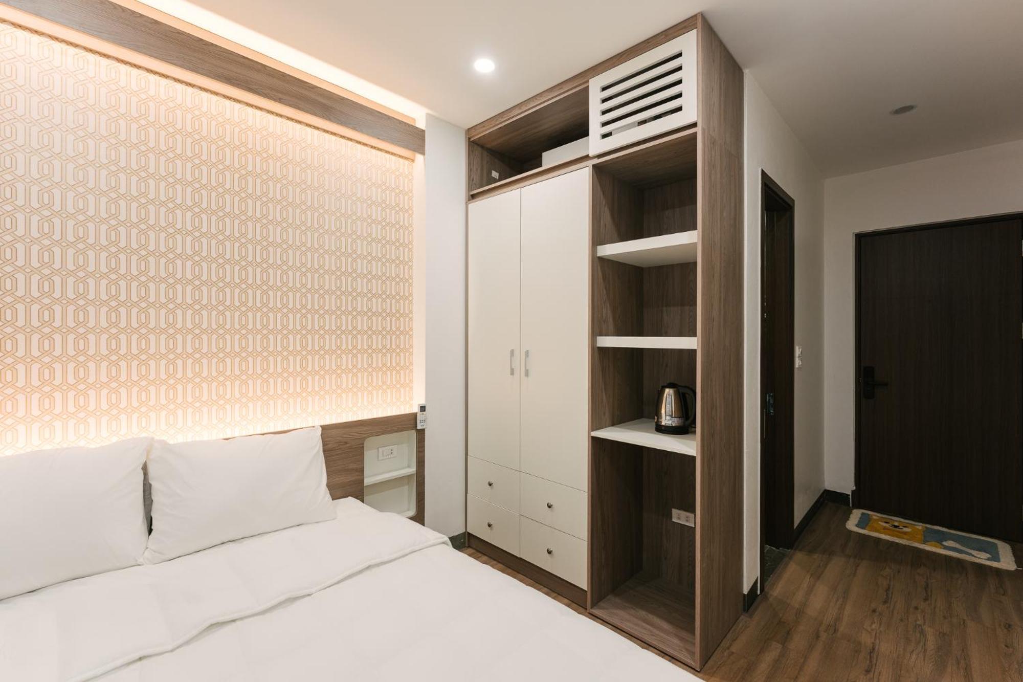 Delapong Hotel And Apartment Ha Noi Hanoï Extérieur photo